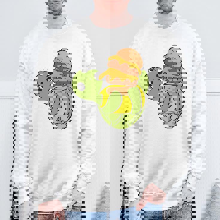 ハンバーガーを食べるかわいいカメ 面白いハンバーガー 長袖tシャツ スウェットシャツ 高齢者への贈り物