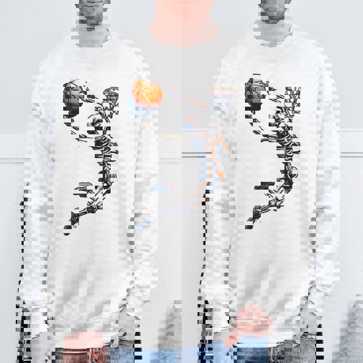 バスケットボール スケルトン ハロウィン 男性 男の子 バスケットボール ハロウィン スウェットシャツ 高齢者への贈り物