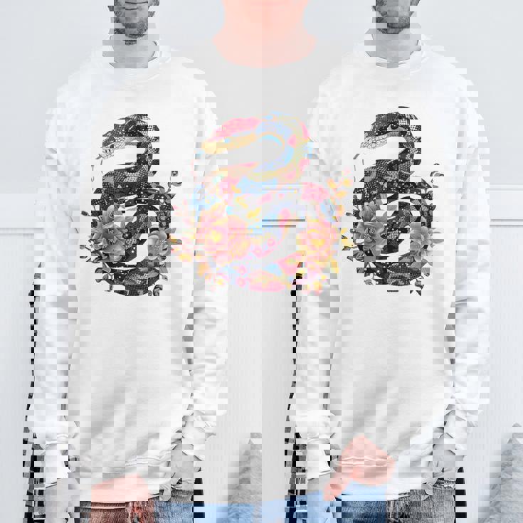 パイソン 蛇 フローラルボール パイソン タトゥーフラワー 蛇好き スウェットシャツ 高齢者への贈り物