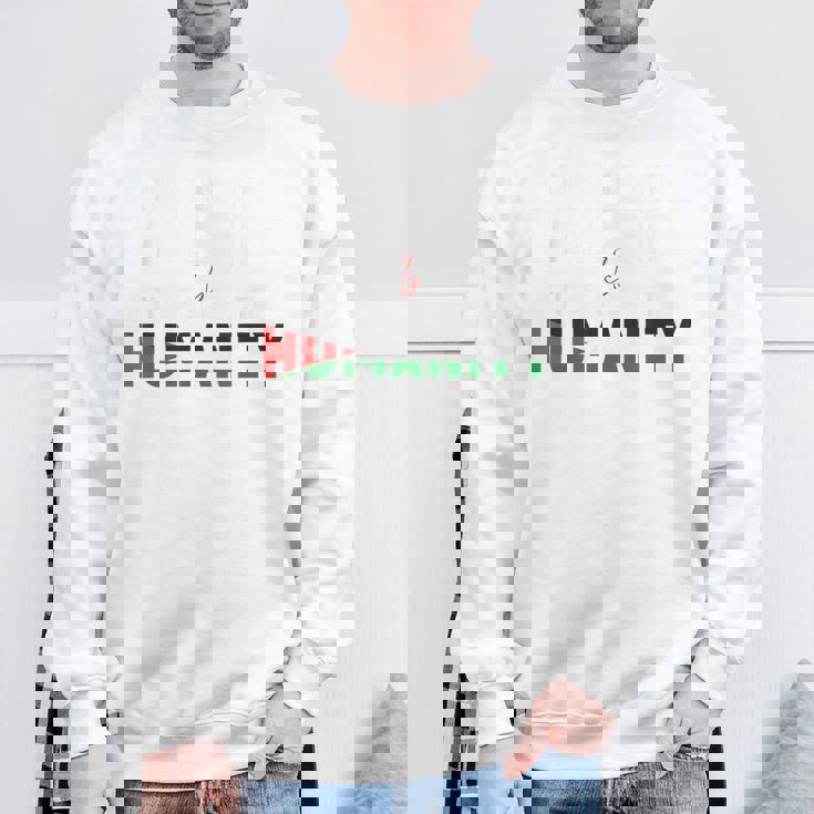 パレスチナと共に立つことは、人類のないガザに立ち向かうこと。 スウェットシャツ 高齢者への贈り物