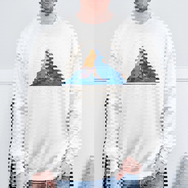 マッターホルン山 ツェルマット ハイキング スイス ギフト 長袖tシャツ スウェットシャツ 高齢者への贈り物