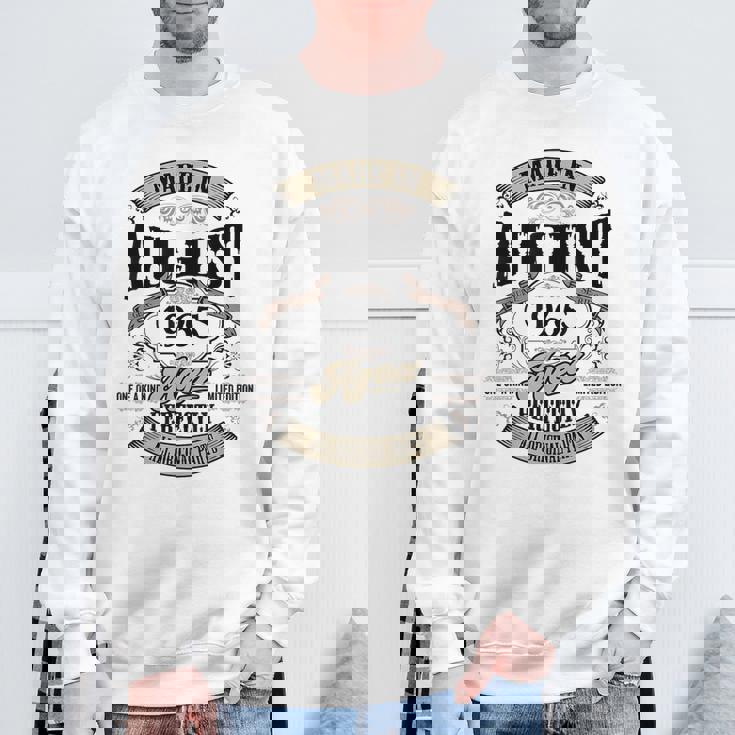 ヴィンテージ還暦祝い 1965年8月生まれ 60歳 スウェットシャツ 高齢者への贈り物