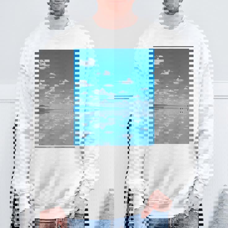 世界一美しい鏡張りの風景 スウェットシャツ 高齢者への贈り物