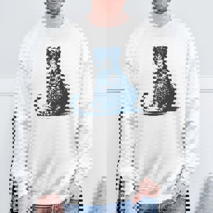 子ライオン – 子ライオンの後姿 スウェットシャツ 高齢者への贈り物