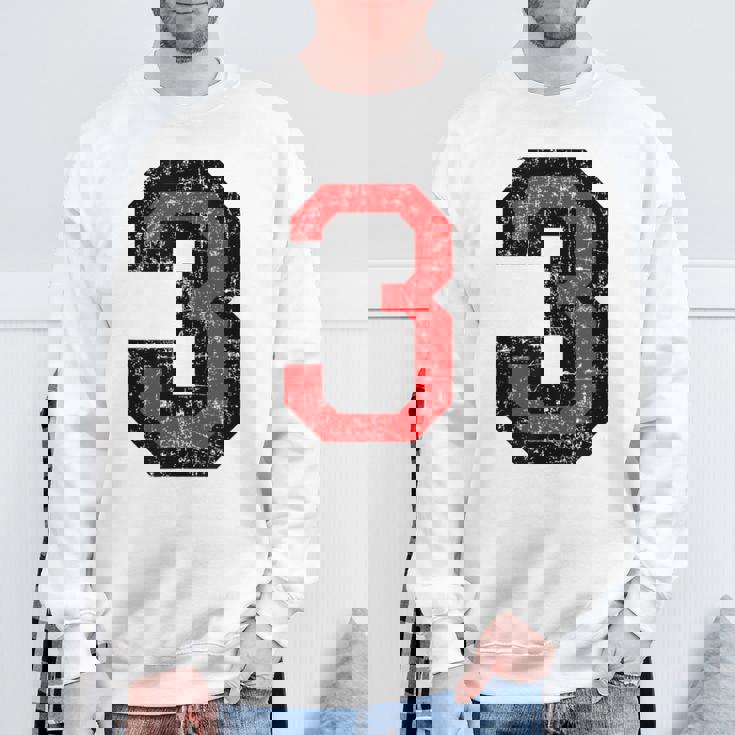 数字 3 ヴィンテージブラック&レッド スウェットシャツ 高齢者への贈り物