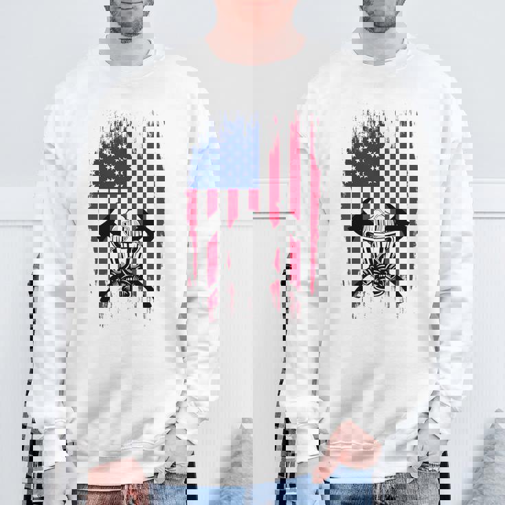 消防士 アメリカ国旗 7月4日 男性 お父さん 消防士 長袖tシャツ スウェットシャツ 高齢者への贈り物