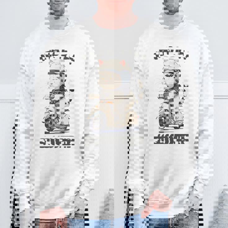 猫 ネコ 白猫 イラスト 原付 スクーター バイク 猫好き バイク好き かわいい おもしろ レトロ Neko Life 長袖tシャツ スウェットシャツ 高齢者への贈り物