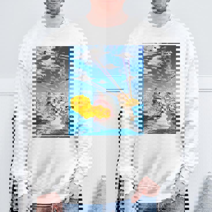 猫に乗って火を吐くサメレインボーレーザータコス 長袖tシャツ スウェットシャツ 高齢者への贈り物