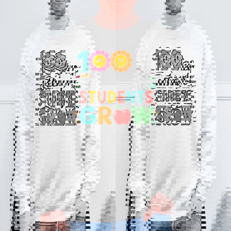 生徒たちが幸せに育つ100日間の学校を見る スウェットシャツ 高齢者への贈り物