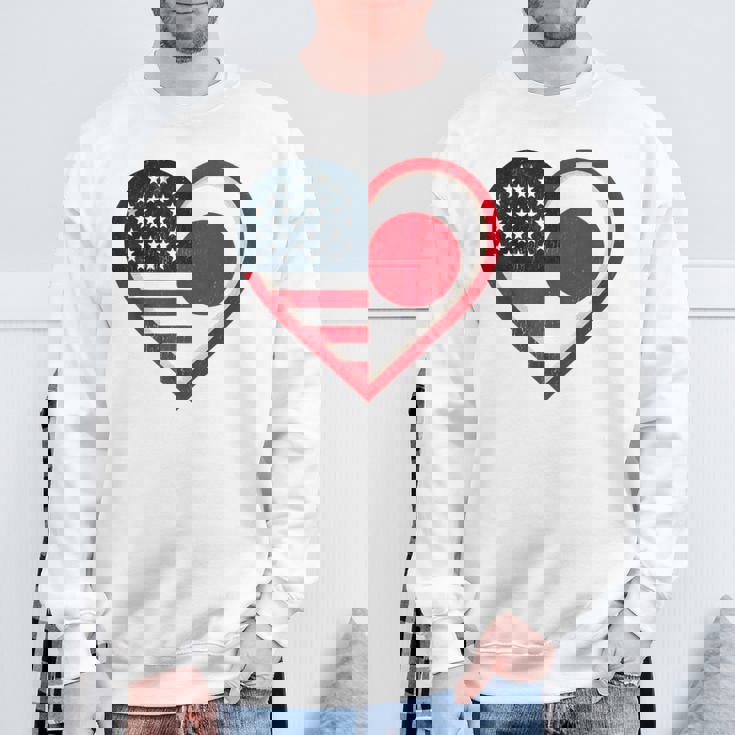 米国 アメリカ 日本 ハートフラッグ 二重国籍。 スウェットシャツ 高齢者への贈り物