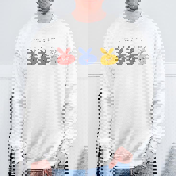 耳結びうさぎ 赤青黄 Cぽむこ かわいい うさぎ キャラクター 長袖tシャツ スウェットシャツ 高齢者への贈り物