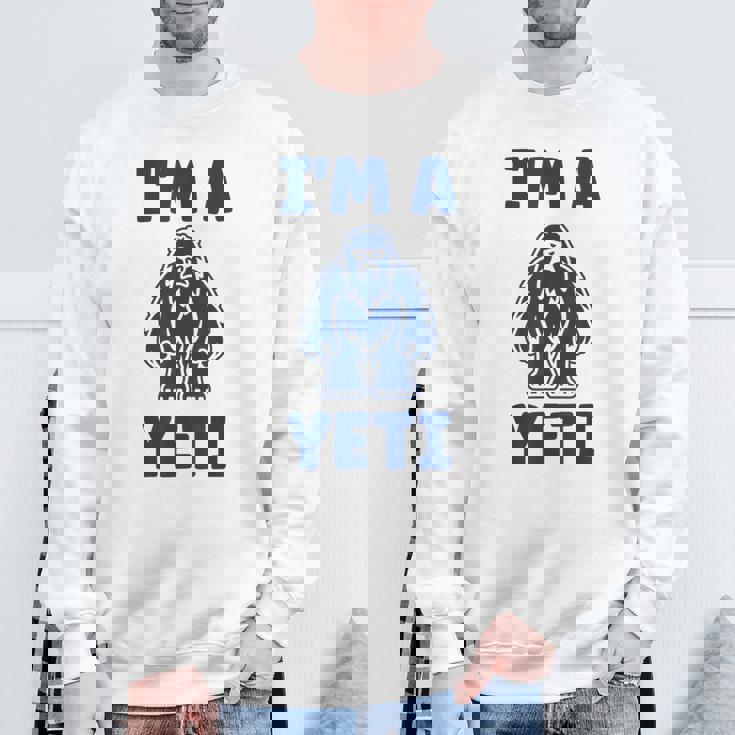 野獣のイエティ 忌まわしい雪だるまのユーモア 私はイエティが大好き I'm A Yeti スウェットシャツ 高齢者への贈り物