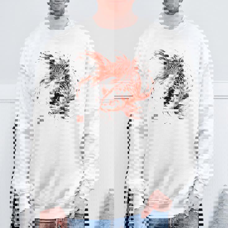 鯉 赤黒 アクアリウム ニシキゴイ 観賞魚 イラスト バックプリント スウェットシャツ 高齢者への贈り物