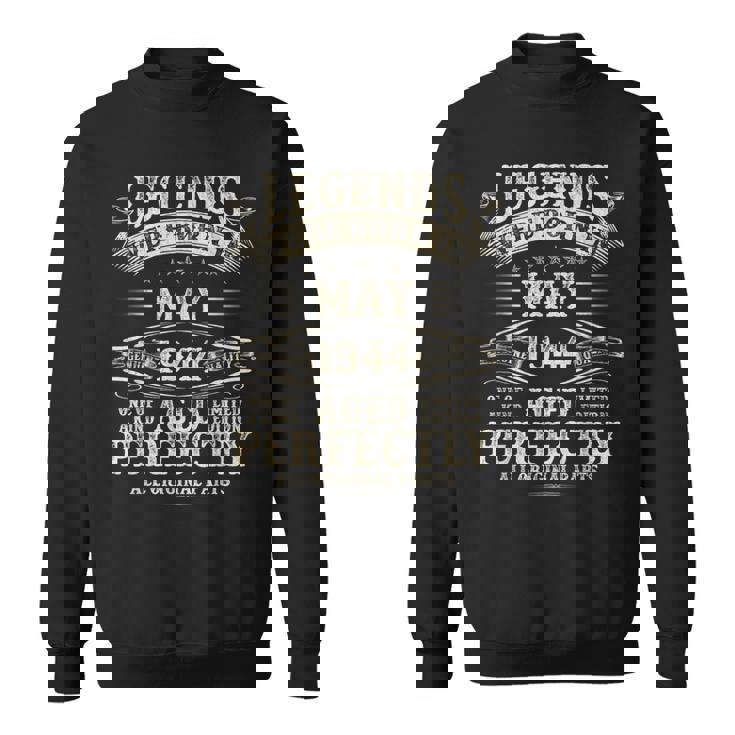 80歳の誕生日ギフト 男性用 面白い 80歳 May 1944 スウェットシャツ