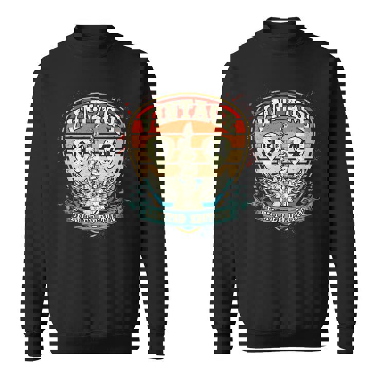 81 歳のギフト ヴィンテージ 1944 年生まれ レトロ 81 歳の誕生日 スウェットシャツ