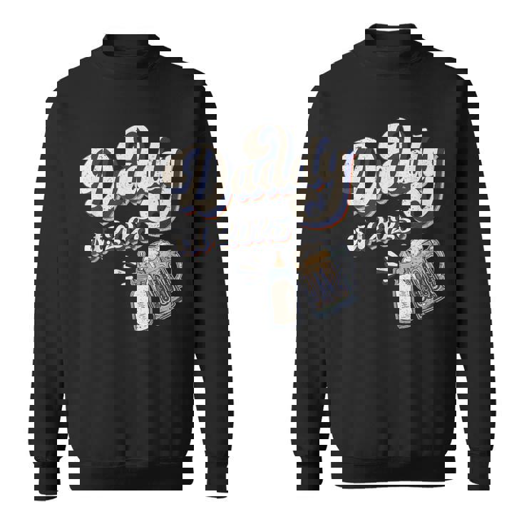 Daddy Est 2025 初めての父の日 新しいパパ 若い父親 スウェットシャツ