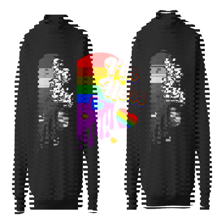 I'm Hers &He's Mine 虹のハート Lgbtq プライド デザイン スウェットシャツ