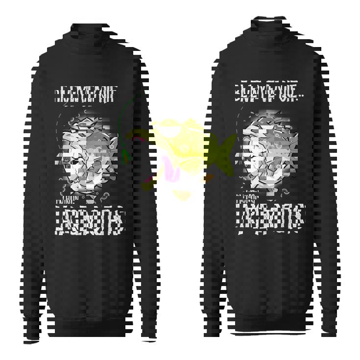 Largemouth Hunter 面白いビッグバス釣りユーモア スウェットシャツ