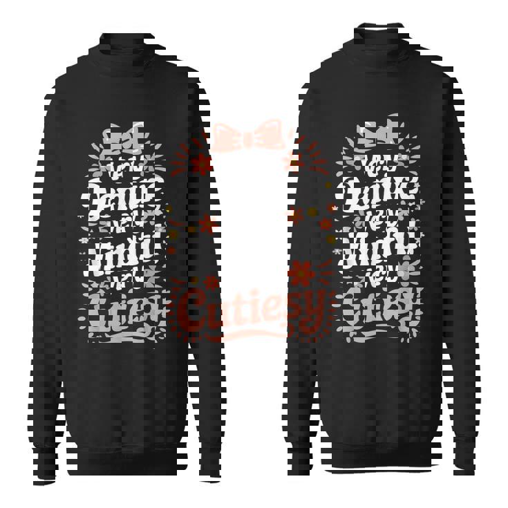 かわい子ちゃんの服はとても控えめで、とてもマインドフルで、とてもかわいいです。 スウェットシャツ