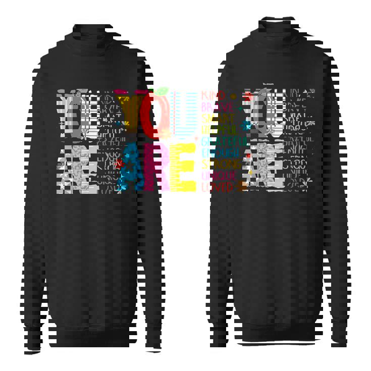 学校の初日に、あなたは素敵で、勇敢で、インスピレーションを与える先生です。 スウェットシャツ