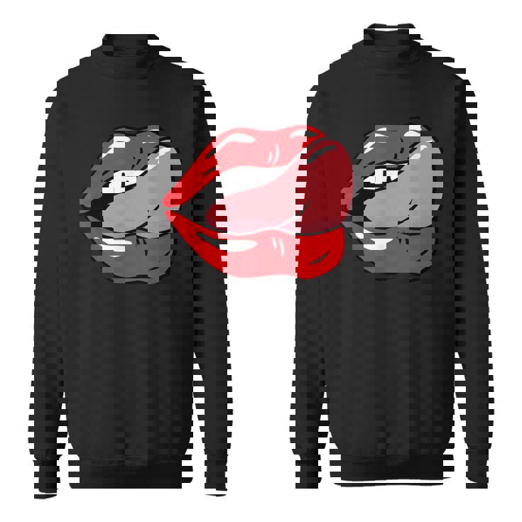 赤い唇を舐めるロックンロールグラフィック。 スウェットシャツ