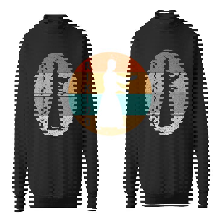 道場開業医のためのビンテージ合気道武道デザイン。 スウェットシャツ