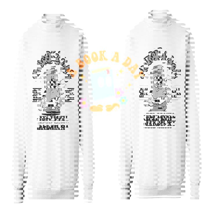 A Book A Day Keep The Mental Breakdown Away Book Lovers スウェットシャツ