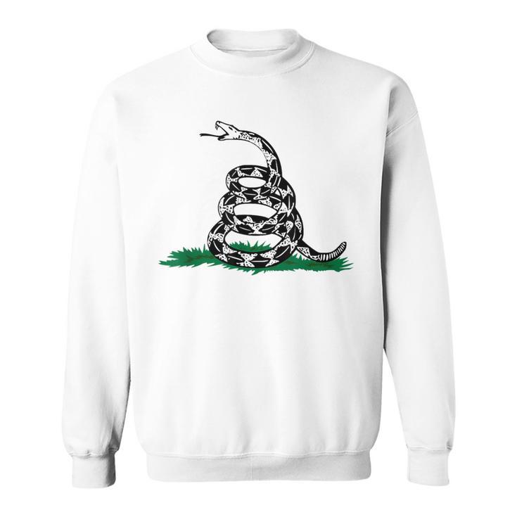 Bandera Gadsden De Laerpiente De Cascabel De Madera Del Patriota Americano Camisa de entrenamiento
