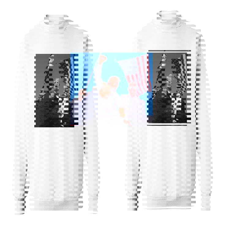 トランプ大統領のために祈り、決して降伏しない、神の祝福トランプ。 長袖tシャツ スウェットシャツ