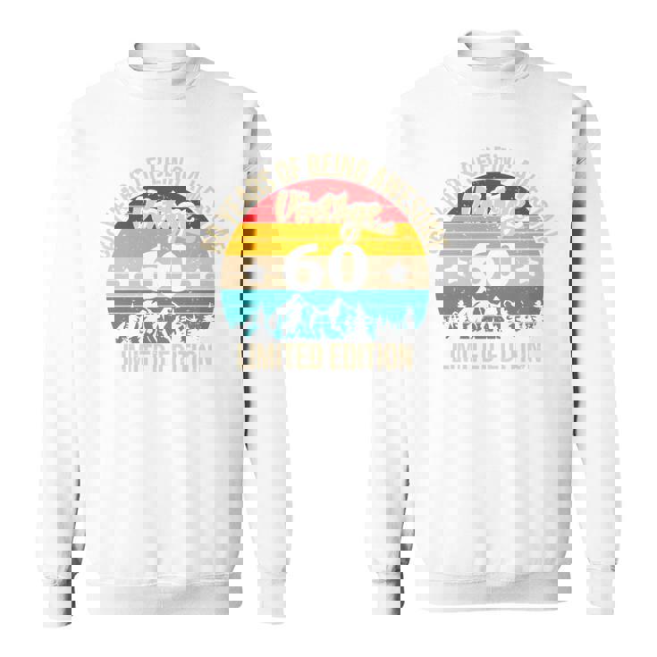 レトロ ヴィンテージ 60歳 誕生日プレゼント 60年間の素晴らしさ 長袖tシャツ スウェットシャツ