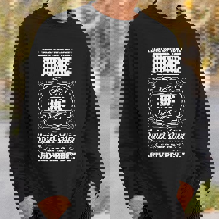 1960年6月生まれのレジェンドたち 61歳の誕生日 スウェットシャツ 彼への贈り物