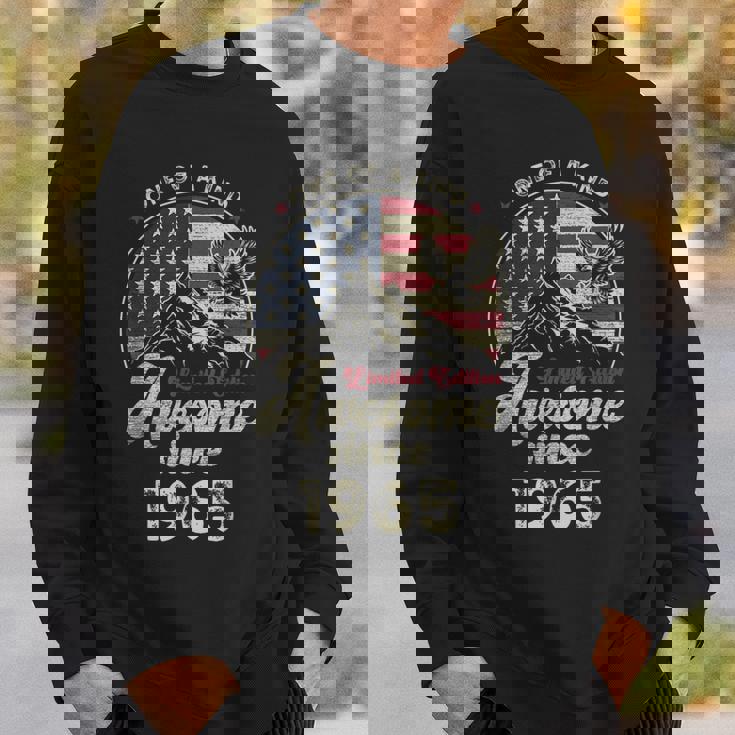 1965 愛国的なイーグル、60歳の誕生日、アメリカ国旗 愛国的 スウェットシャツ 彼への贈り物