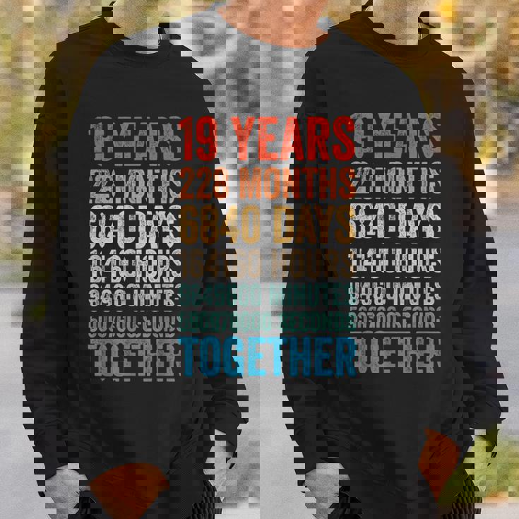 19年目の記念日 彼 彼女 カップル 19回目の結婚 スウェットシャツ 彼への贈り物