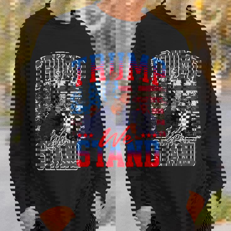 2024 選挙集会での銃撃を生き延びたドナルド・トランプの大統領選への戦いは終わらない スウェットシャツ 彼への贈り物