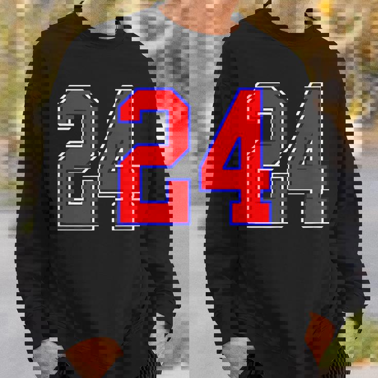 24番の大学スポーツスタイル。レッド、ブルー、ホワイト。 スウェットシャツ 彼への贈り物