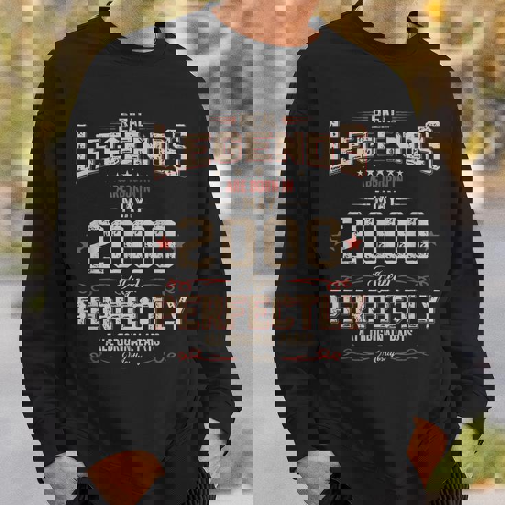 25 歳の誕生日 男性 オリジナル 5月 ヴィンテージ 2000 年 ギフト スウェットシャツ 彼への贈り物