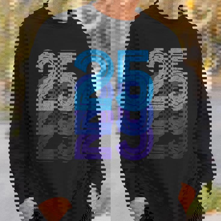 25ラッキーナンバー25歳の誕生日スポーツチーム-25 スウェットシャツ 彼への贈り物