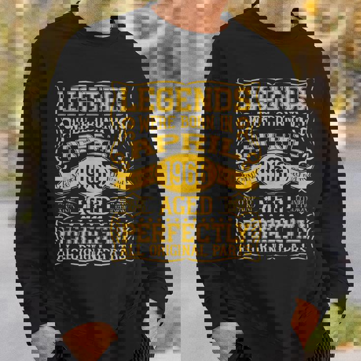 59歳の誕生日伝説は1966年4月に誕生しました。 スウェットシャツ 彼への贈り物