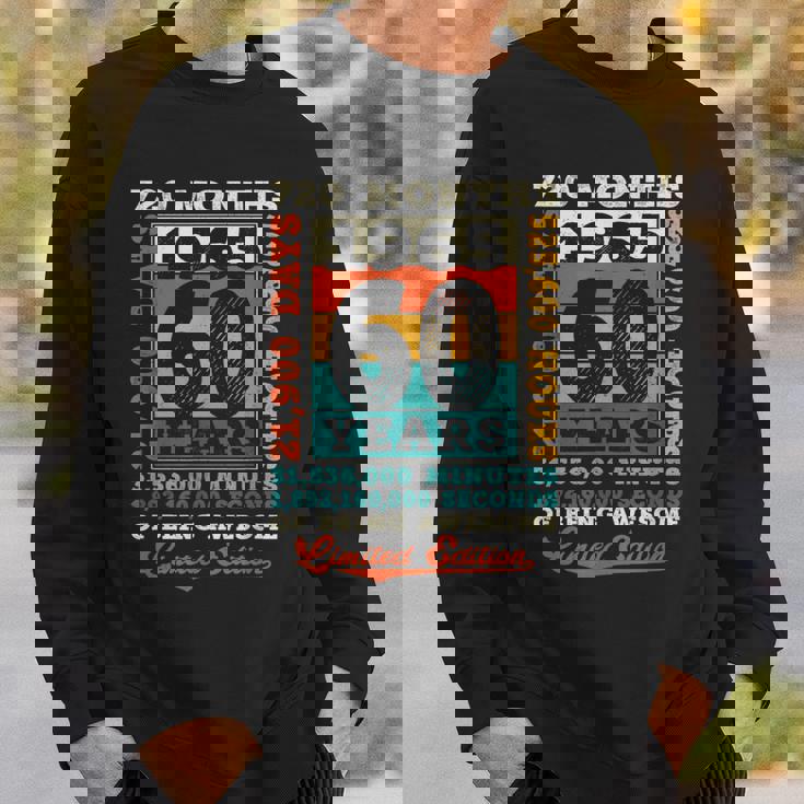 60歳の誕生日 60歳 720ヶ月 すごい生まれ 1965年 スウェットシャツ 彼への贈り物