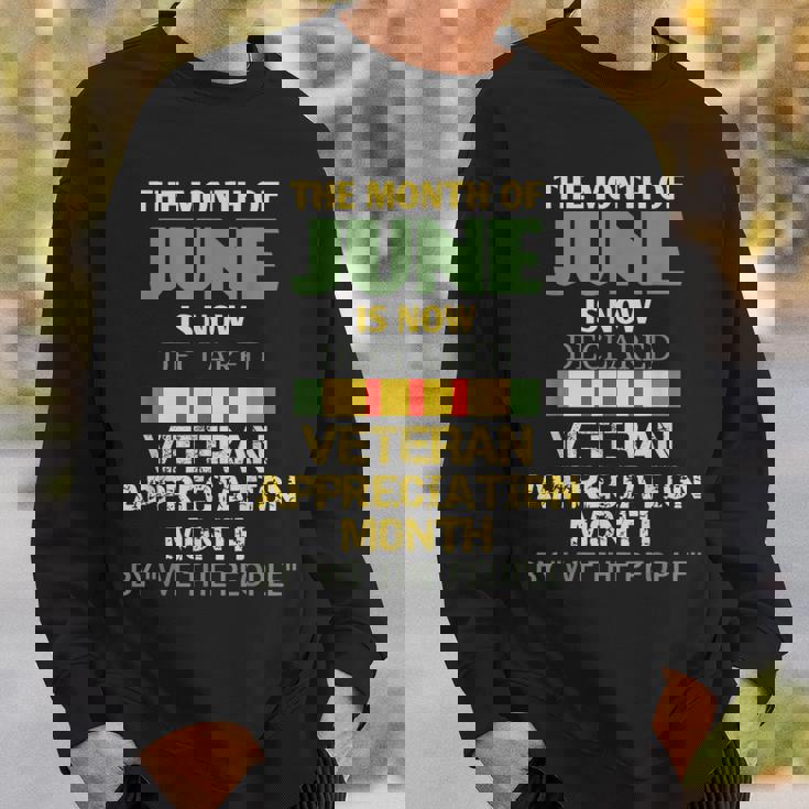 6月が退役軍人感謝月間として宣言されました スウェットシャツ 彼への贈り物