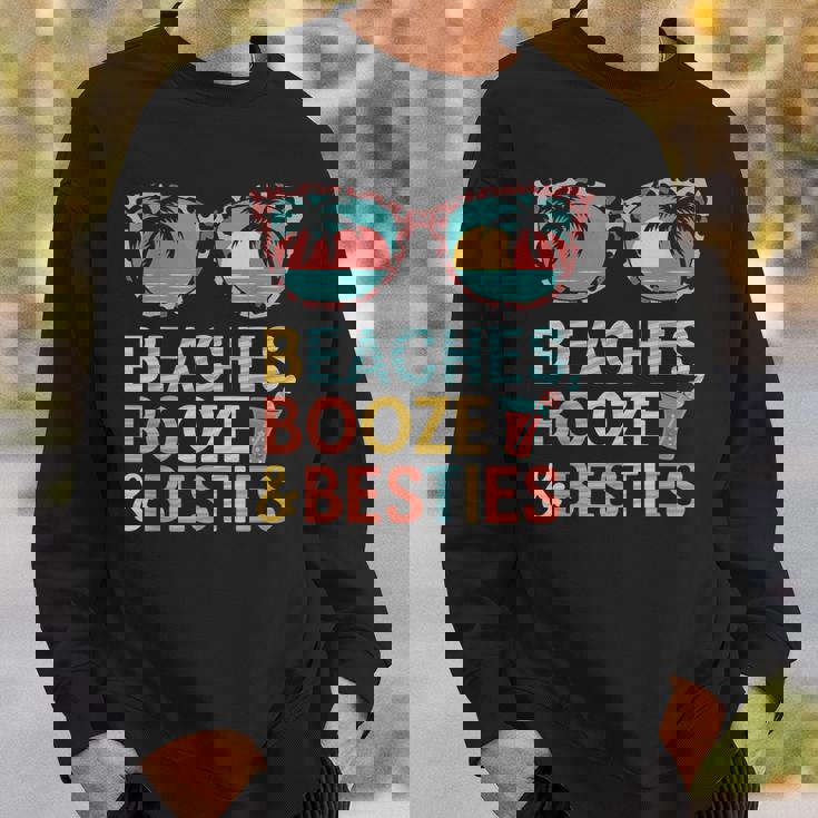 Beaches Booze Besties 夏休み 旅行 ギフト スウェットシャツ 彼への贈り物