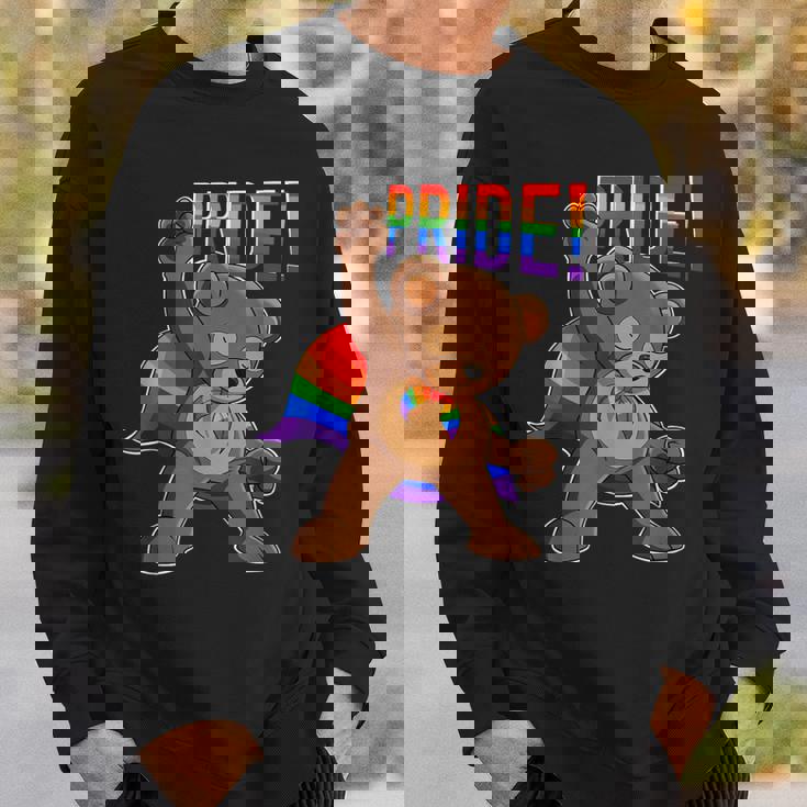 Bear I Lgbtq Flag I レインボー フラッグ I Gay Pride スウェットシャツ 彼への贈り物