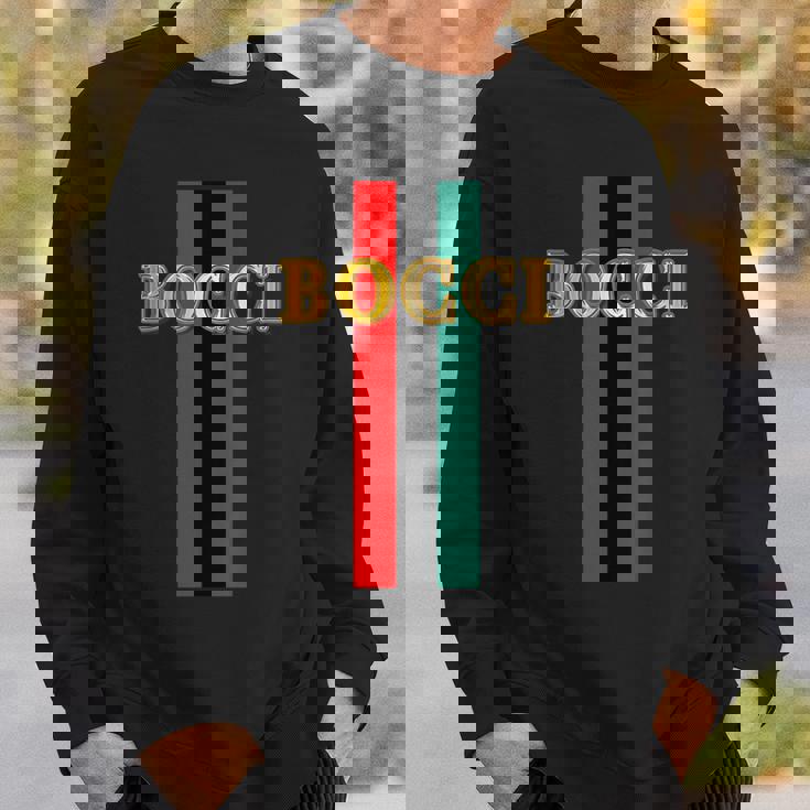 Bocci ぼっち《フェイクゴールド ロゴ》緑 赤 ライン【変なデザイン屋さん】陰キャ オタク ブランド パロディ 面白 スウェットシャツ 彼への贈り物