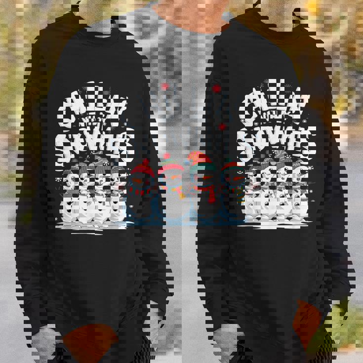 Chilling With Mynowmies 冬の雪だるまファミリーデザイン スウェットシャツ 彼への贈り物