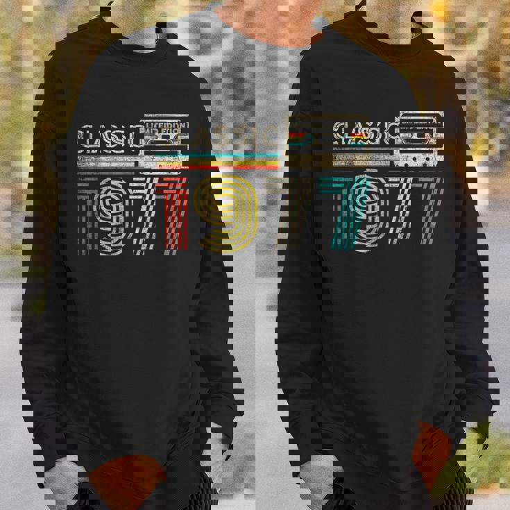 Classic 1977 Retro Birthday Idea 1977 Cassette Tapeintage スウェットシャツ 彼への贈り物