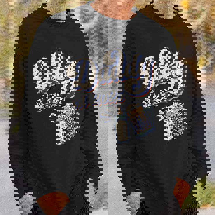 Daddy Est 2025 初めての父の日 新しいパパ 若い父親 スウェットシャツ 彼への贈り物