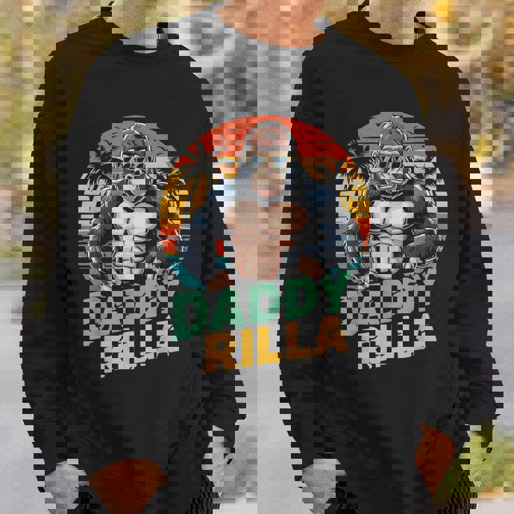 Daddy Rilla Gorilla Dad 父の日ギフト お父さんへのギフト スウェットシャツ 彼への贈り物