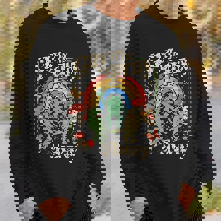 Gay The Pray Away レインボー 面白い ミーム カエル Lgbt プライド Lgbtq スウェットシャツ 彼への贈り物