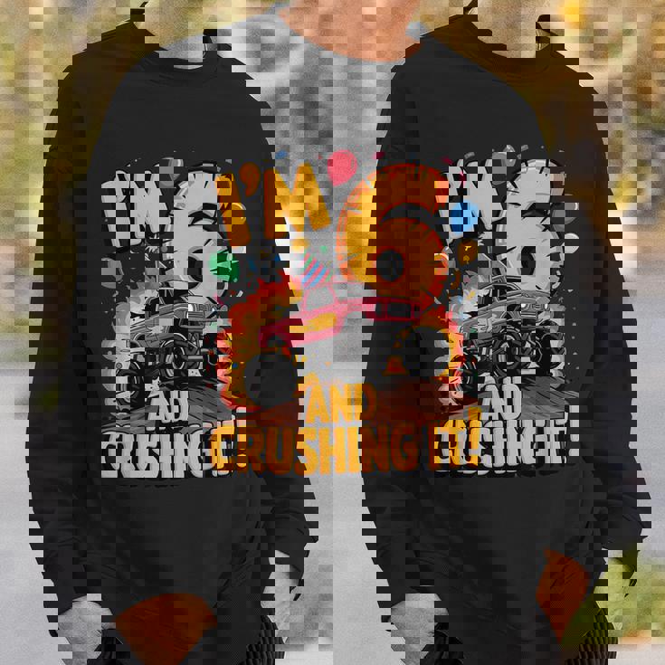 I'm 6 And Crushing It モンスタートラック 誕生日 スウェットシャツ 彼への贈り物