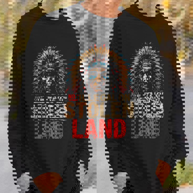 Indigenous Pride – Honoring Native History スウェットシャツ 彼への贈り物